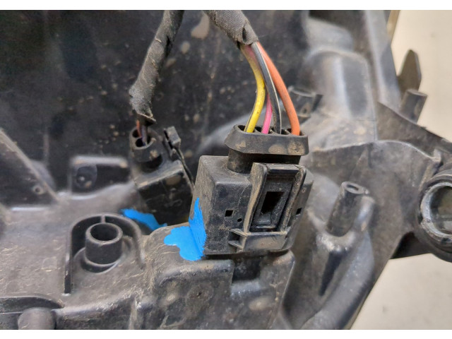Фара передняя  Mercedes ML W164 2005-2011 правая 