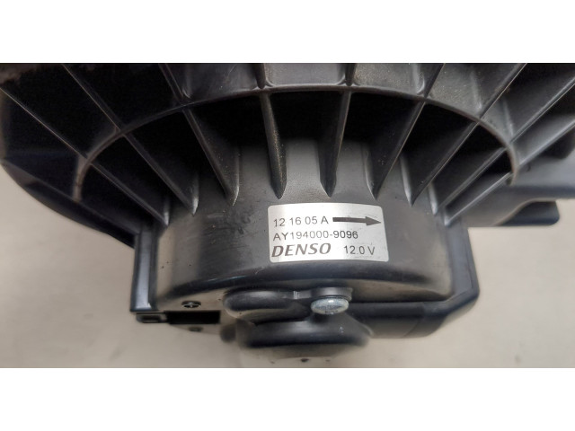 Моторчик печки  Toyota Camry 2001-2006 8710306031    8710306031   