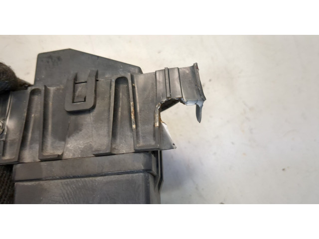 Блок предохранителей  Ford Explorer 2001-2006         