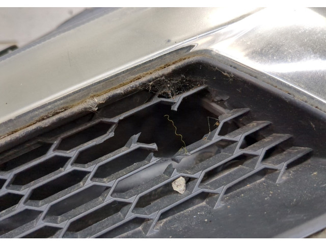 Решетка радиатора  Honda Civic 2005-2012          71120SMGE611M1