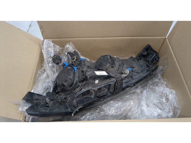 Фара передняя  Mitsubishi Outlander 2012-2015 правая 