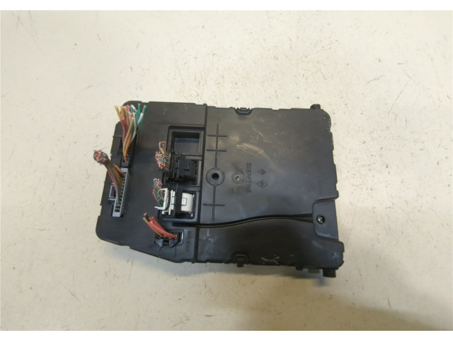 Блок комфорта  Renault Scenic 2003-2009      8200724405   