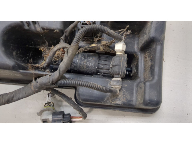 Бачок омывателя  Volkswagen Tiguan 2007-2011    