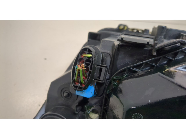 Фара передняя  Ford Focus 2 2005-2008 правая 