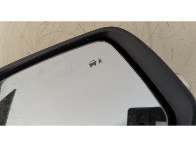 Зеркало боковое  Chevrolet Traverse 2017-2021  правое           87847702