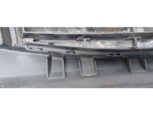 Бампер  Renault Megane 2 2002-2009 передний   