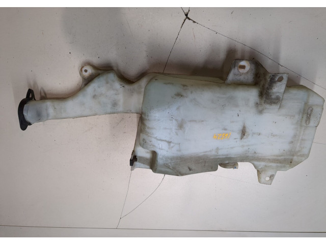 Бачок омывателя  Chevrolet Tahoe 2006-2014 15842947    5.3