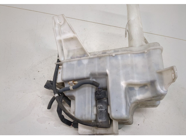 Бачок омывателя  Lexus LS430 UCF30 2000-2006    