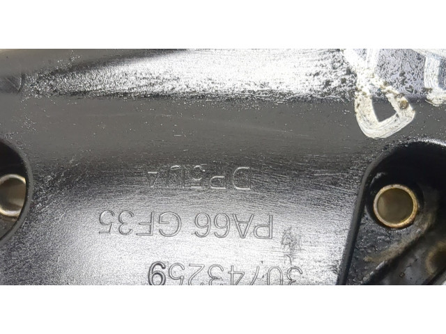 Клапанная крышка двигателя ДВС  Volvo S60 2000-2009 2.4     