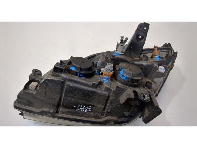 Фара передняя  Renault Scenic 1996-2002 правая 