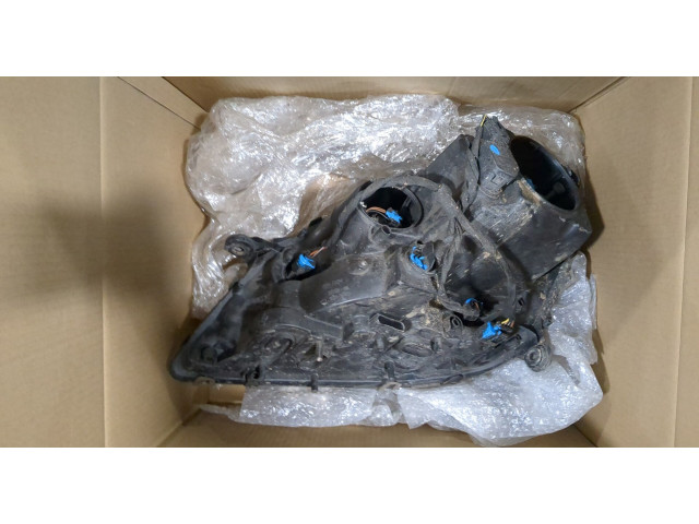 Фара передняя  Mercedes ML W164 2005-2011 правая 