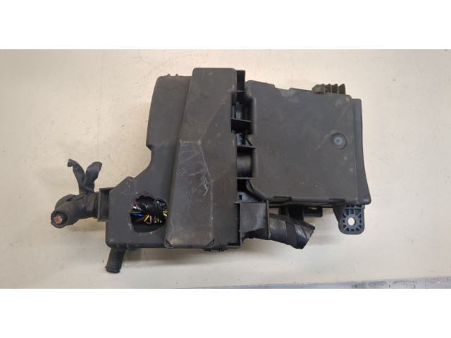 Блок предохранителей  Nissan Qashqai 2006-2013         