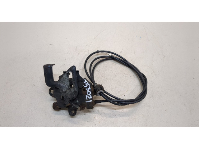 Замок капота  Toyota Yaris 2005-2011     