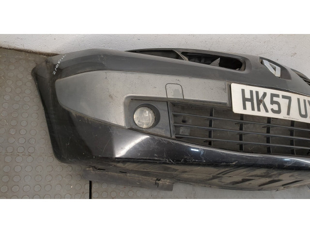 Бампер  Renault Megane 2 2002-2009 передний   