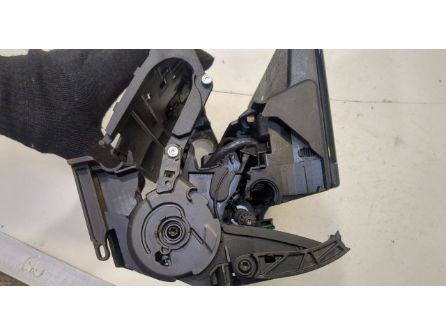 Дисплей бортового компьютера  Mercedes C W204 2007-2013          