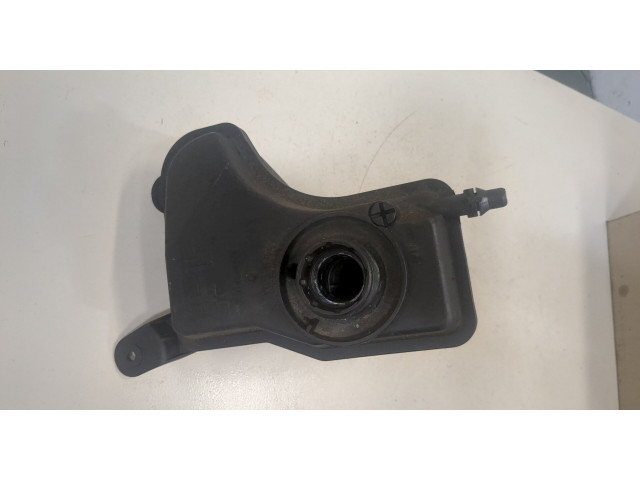Бачок расширительный  BMW 1 E87 2004-2011 17138570079, 8570079   