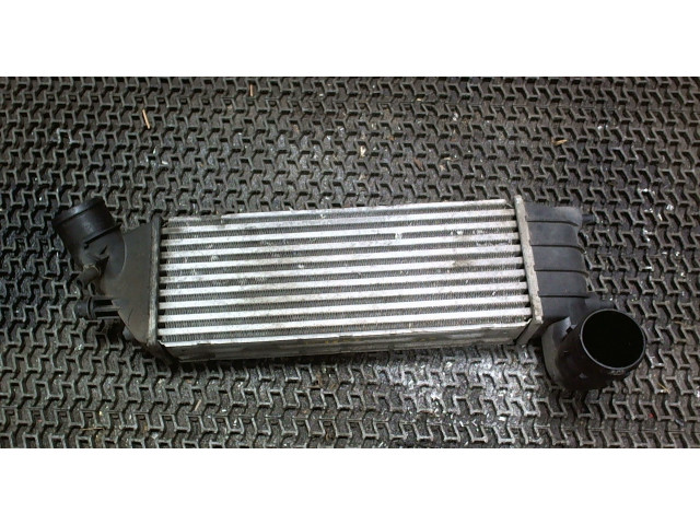 Интеркулер  Peugeot 807 2.0  0384G0    