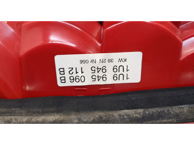 Задний фонарь     1U9945112B     