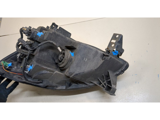 Фара передняя  Honda CR-V 2001-2006 правая 