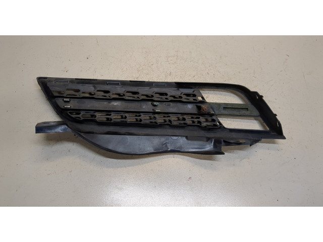 Решетка радиатора  Nissan Micra K12E 2003-2010           1.2 62330BC41A