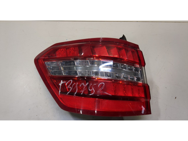 Задний фонарь        Mercedes E W212 2009-2013 