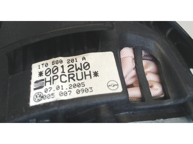 Подушка безопасности водителя  Volkswagen Polo 2001-2005     