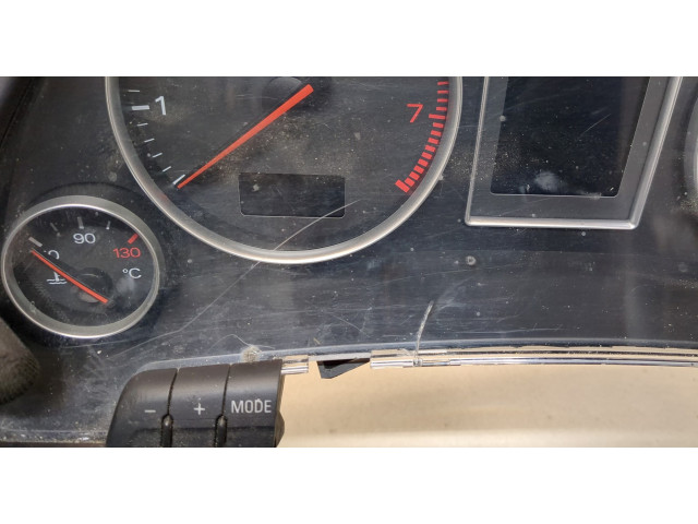 Панель приборов  Audi A4 (B6) 2000-2006       8E0920900H     