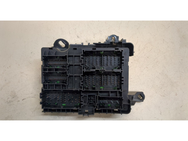 Блок предохранителей  Chevrolet Tahoe 2014-2021      23200666   