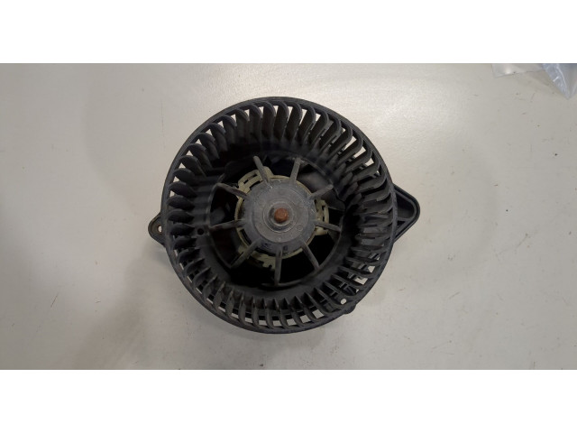 Моторчик печки  Opel Vivaro 2001-2014 4409447, 91158686     4409447, 91158686   