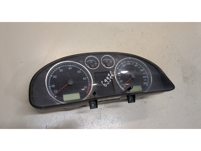 Панель приборов  Volkswagen Passat 5 2000-2005              Бензин