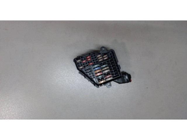 Блок предохранителей  Audi A6 (C6) 2005-2011      8D941824     2