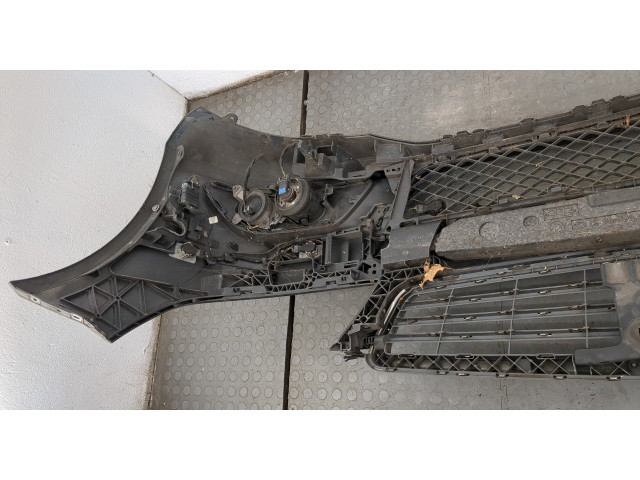 Бампер  Mercedes C W204 2007-2013 передний   