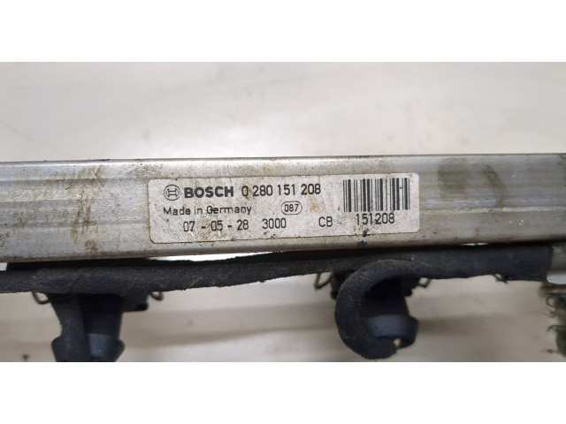 Форсунка топливная  Opel Corsa D 2006-2011    5817425, 24420543, 817327, 24420542     