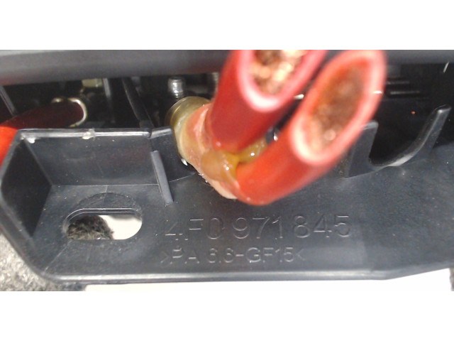 Блок предохранителей  Audi A6 (C6) 2005-2011      4F0971845     3.2