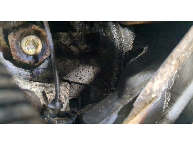 Клапанная крышка двигателя ДВС  Volkswagen Golf 4 1997-2005 1.6     