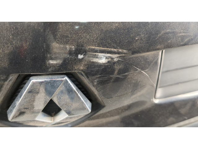 Бампер  Renault Megane 2 2002-2009 передний   