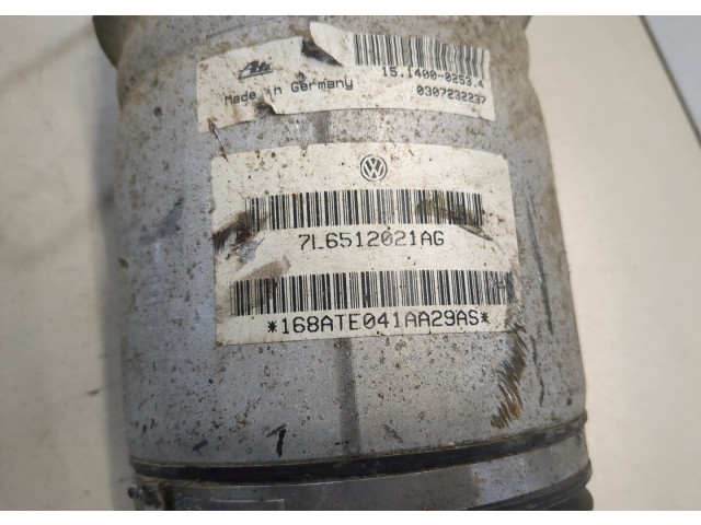 Стойка амортизатора  Volkswagen Touareg 2002-2007 7L6513029M, 7L6616503B    4.2  бензин