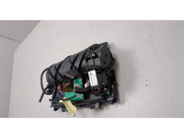 Дисплей мультимедиа  Peugeot 5008 2009-2016 96735367ZD       