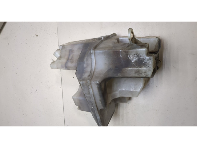 Бачок омывателя  Ford C-Max 2002-2010 30663811, 30678292, 30663812, 30678293 Volvo XC90 2002-2006 2.4