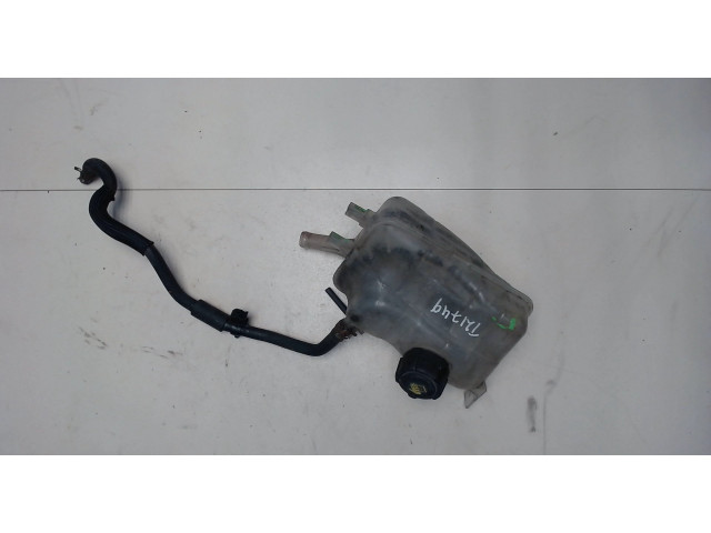 Бачок расширительный  Mitsubishi L200 1996-2006     2.5
