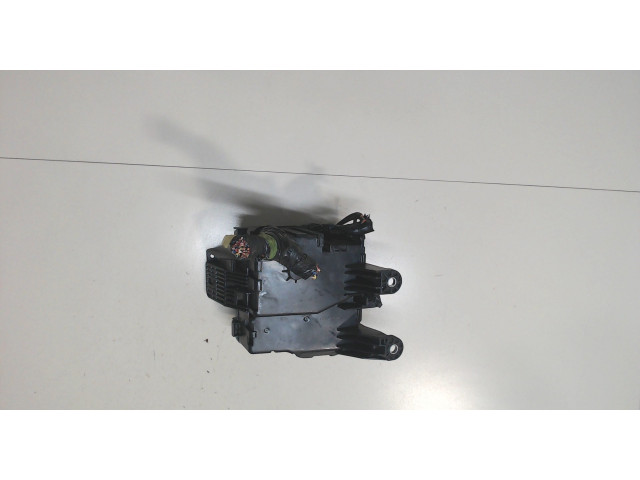 Блок предохранителей  Mazda CX-9 2007-2012          3.7