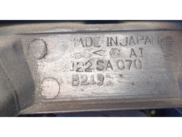Решетка радиатора  Subaru Forester (S11) 2002-2007           2.5 