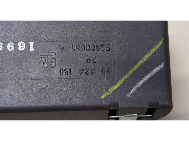 Дисплей бортового компьютера  Opel Astra F 1991-1998          