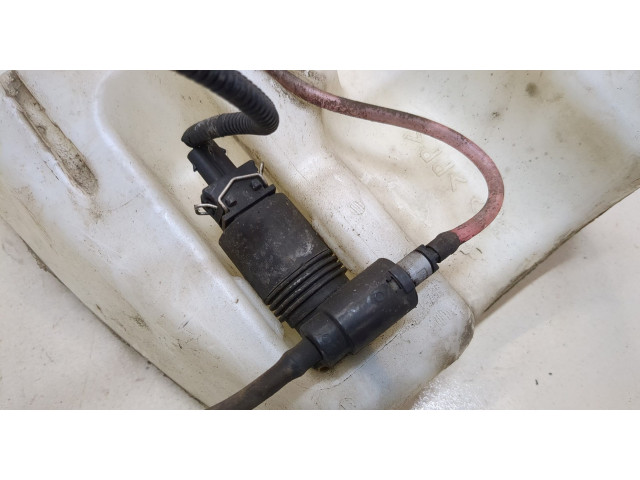 Бачок омывателя  Nissan Micra K12E 2003-2010    