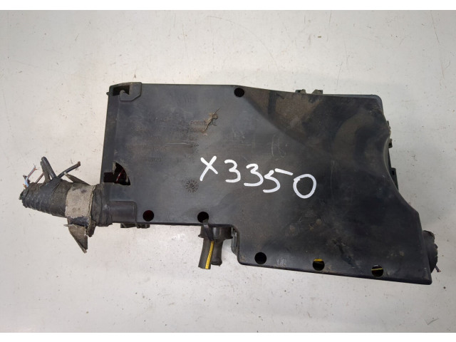 Блок предохранителей  Mazda 3 (BK) 2003-2009         