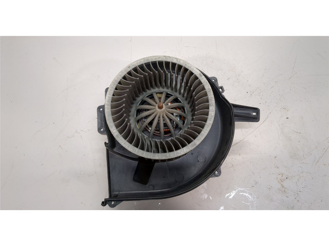 Моторчик печки  Skoda Fabia 2007-2010 6q2819015     6q2819015   