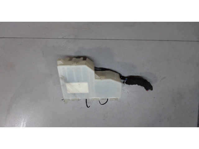Блок предохранителей  Ford Fusion 2002-2012          1.4