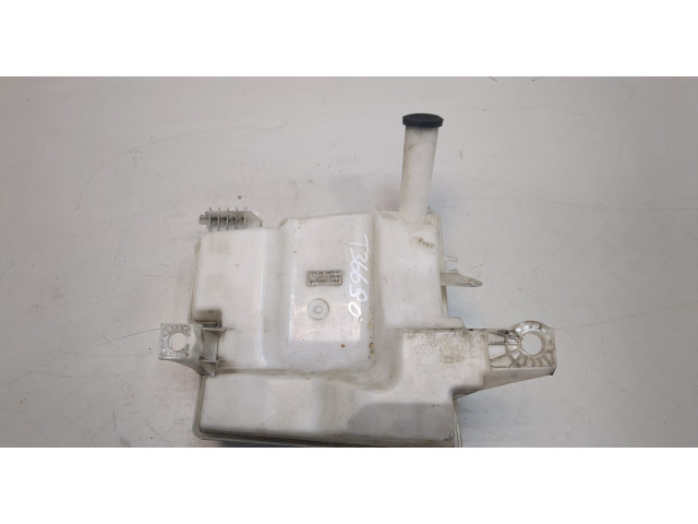 Бачок омывателя  Ford Focus 3 2011-2015      1.6