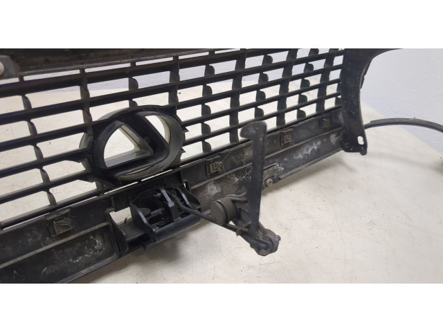 Решетка радиатора  Lexus LS400 UCF10 1989-1994          5310050060