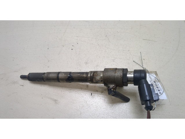 Форсунка топливная  Volkswagen Touran 2010-2015    03L130277S     